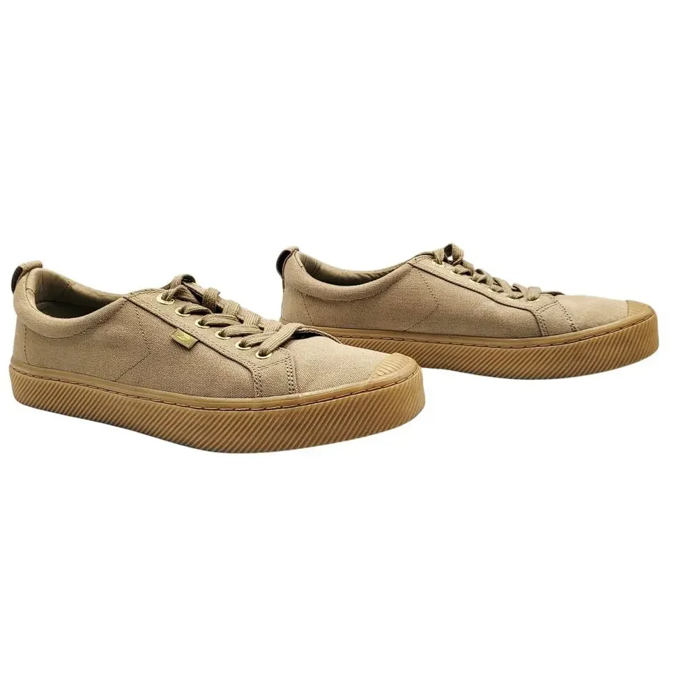 Cariuma Sand Gum Canvas Organic Low-Top Lace-Up Sneakers Men's 10.5 Women's 12